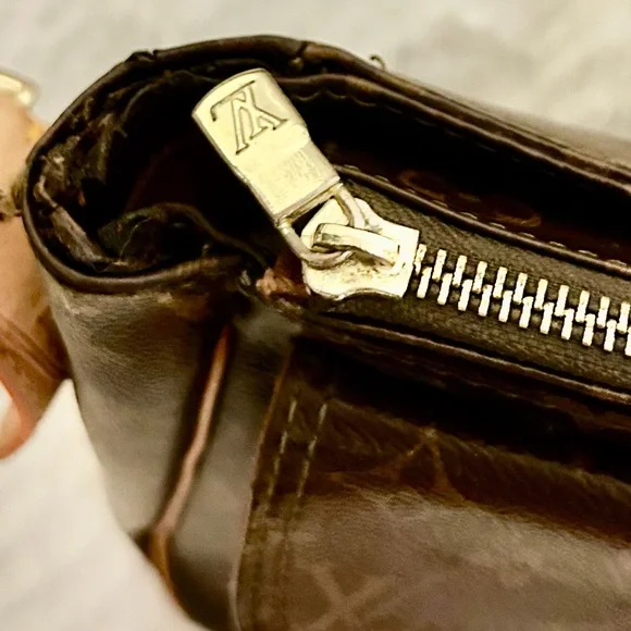 Louis Vuitton Brown Monogram Viva Cite Shoulder Bag M51163 - Picture 5 of 14